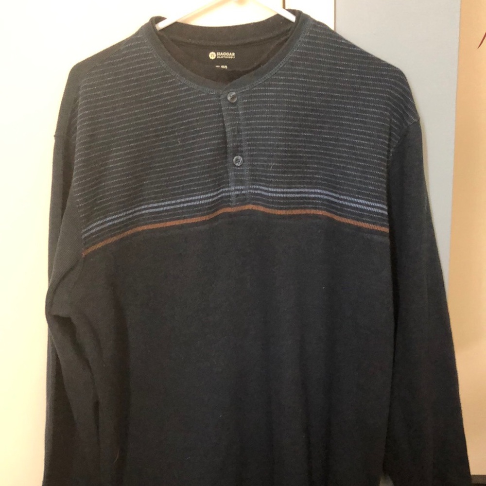 Long sleeve, buttoned, sweater
